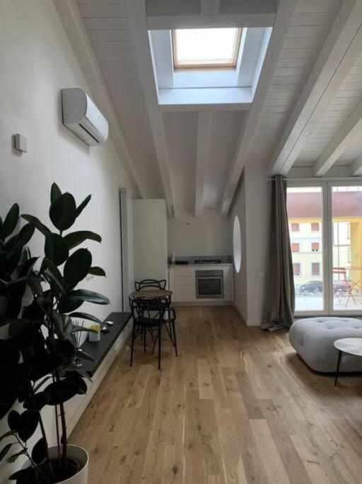 Waterfront Balcony I Grani 4 Resort Style Suite Livorno Zewnętrze zdjęcie